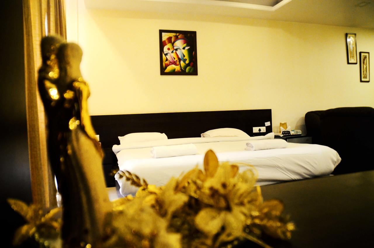 Mohini Royal Hotel Jharsuguda Bagian luar foto